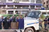 सूरत : एसबीआई बैंक लूट केस में मुख्य आरोपी का ‘हाफ एनकाउंटर’, पुलिस पर फायरिंग के बाद पैर में लगी गोली