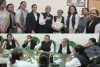 सूरत : महिला वकीलों ने सीनियर एडवोकेट मीनाबेन जगताप का किया सम्मान