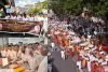 सूरत : जैन साधु-साध्वियों की मौत के विरोध में निकली विशाल मौन रैली