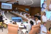 सूरत : प्री-मानसून समीक्षा बैठक में अधिकारियों पर बरसे जनप्रतिनिधि, अधूरे कार्यों पर जताई नाराज़गी