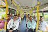 सूरत : प्रधानमंत्री मोदी की अपील का असर, सचिन के उद्योगपति ई-बस से पहुंचे कार्यक्रम में
