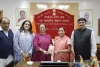 सूरत : उपभोक्ता न्यायालय की समस्याओं को लेकर बार काउंसिल ऑफ गुजरात ने राज्य मंत्री निमुबेन बंभानिया को सौंपा ज्ञापन