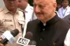 कोलकाता पहुंचे अनुपम खेर, बंगाल से विश्वस्तरीय एक्टिंग स्कूल की शुरुआत का किया ऐलान