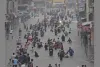 सूरत : मूसलाधार बारिश से जनजीवन बेहाल, बुधवार को भी सभी स्कूल कॉलेज रहेंगे बंद