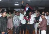 सूरत : नवी सिविल हॉस्पिटल के असिस्टेंट नर्सिंग सुपरिटेंडेंट इकबाल कड़ीवाला को भावभीनी विदाई