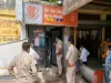 गेस कटर से चोर तोड़ रहे थे एटीएम, पुलिस की पेट्रोलिंग के कारण बचे बैंक के 18 लाख रुपए