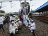'रेल रोको आंदोलन' पर एसकेएम का दावा, '290 से अधिक ट्रेनें प्रभावित, 40 से अधिक ट्रेनें रद्द'
