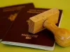 गुजरात : खेड़ा का ये शख्स फर्जी पासपोर्ट पर तीन देश घूम लिया, लुक आउट सर्कुलर के बावजूद यात्रा करता रहा