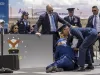 अमेरिकी वायुसेना के दीक्षांत समारोह में राष्ट्रपति जो बाइडन लड़खड़ा कर मंच पर गिरे