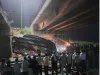 ओवरब्रिज से रेलवे ट्रैक पर गिरी स्लीपर बस, 4 की मौत, ढाई घंटे बंद रहा दिल्ली-जयपुर रेलवे ट्रैक