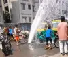 सूरत :  पांडेसरा में पानी की पाइपलाइन फटी, सड़कों पर बहा पीने का पानी