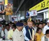 सूरत :“ऑर्गन मैन ऑफ इंडिया” नीलेश मंडलेवाला का सूरत एयरपोर्ट पर भव्य स्वागत