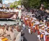 सूरत : जैन साधु-साध्वियों की मौत के विरोध में निकली विशाल मौन रैली