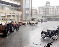इन राज्यों में भीषण आंधी-बारिश का अलर्ट, 100 की रफ्तार से चलेंगी हवाएं; IMD की चेतावनी