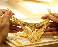 सर्राफा बाजार में लगातार तीसरे दिन गिरावट, सोना और चांदी की कम हुई कीमत
