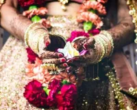 बदायूं में दो युवतियों ने किया समलैंगिक विवाह