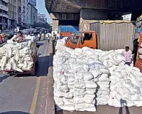 सूरत : ईद और शादियों के सीजन ने टेक्सटाइल बाजार में भरी रफ्तार