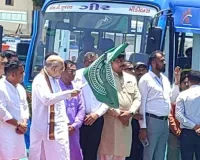 अहमदाबाद : केंद्रीय गृह मंत्री अमित शाह ने एसटी की 321 बसों को दिखाई हरी झंडी, पुरानी बसों की जगह नई बसें लेंगी