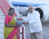राष्ट्रपति द्रौपदी मुर्मू का अहमदाबाद हवाई अड्डे पर हुआ गर्मजोशी से स्वागत