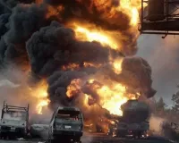 बेनिन के पेट्रोल भंडार में आग लगने से 35 लोगों की मौत