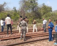 चक्रधरपुर में रेल पटरी पर लहूलुहान हालत में मिले चारों शव एक ही परिवार के, हुई हत्या