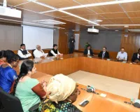 गुजरात :  विश्व बैंक की टीम और गुजरात के दौरे पर आए 13 से अधिक देशों के शिक्षा मंत्रियों ने गांधीनगर में मुख्यमंत्री से मुलाकात की
