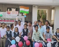 सूरत : शिक्षा समिति ने कक्षा 6 में विद्यालय में प्रथम आने वाले छात्रों को साइकिल देना प्रारंभ किया