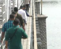 सूरत : सलमान खान के घर पर फायरिंग करने वाली बंदूक तापी नदी में फेंकी थी, तापी नदी में बंदुक की जांच 