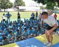 पोदार इंटरनेशनल स्कूल सूरत ने दुनिया के शीर्ष फ्रीस्टाइल फुटबॉलर की मेजबानी की