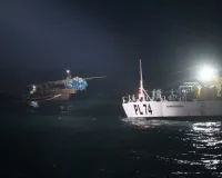 कोस्ट गार्ड ने अंतरराष्ट्रीय समुद्री सीमा रेखा पर 27 बांग्लादेशी मछुआरों को बचाया