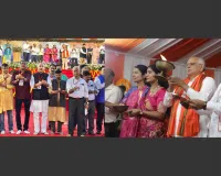 सूरत/ अहमदाबाद :  गुजरात में छठ महापर्व की छटा, बिहार की मिट्टी की महक से महक उठा साबरमती तट : अरविंद सिंह