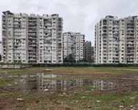 सूरत : बेमौसम बारिश से बढ़ा खतरा — जलभराव से मच्छर जनित बीमारियों की आशंका