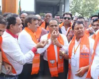 सूरत : बिहार विधानसभा चुनाव में एनडीए की ऐतिहासिक जीत पर सूरत भाजपा में जश्न