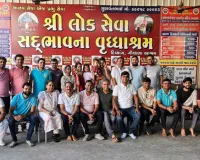 सूरत : बैटर टुमारो फाउंडेशन ने वृद्धाश्रम में दी सेवा, लाइव डोसा काउंटर लगाकर कराया भोजन