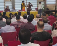 सूरत : एसएमए की मीटिंग में छोटे व्यापारियों की चुनौतियों और ग्राहकी में गिरावट पर गहन चर्चा