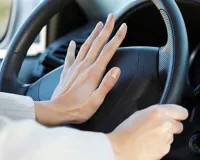 सूरत : अब बेवजह हॉर्न बजाया तो लगेगा फाइन, नए ट्रैफिक नियम लागू