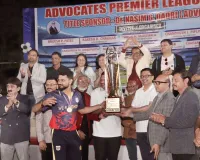 सूरत : एडवोकेट प्रीमियर लीग 2025: V.R. फाइटर बनी चैंपियन, मेहता XI ने जीता विमेंस खिताब