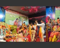 सूरत : भगवान गिरिराज गोवर्धन धारण कर गोवर्धन नाथ बने : संदीप महाराज