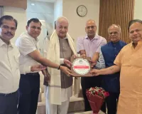 सूरत : बिहार के राज्यपाल आरिफ मोहम्मद खान से सूरत में बिहार विकास परिषद की औपचारिक भेंट