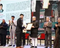 वडोदरा मंडल के अपूर्व तिवारी एवं  चिराग मित्तल अति विशिष्ट रेल सेवा पुरस्कार – 2025 से सम्मानित