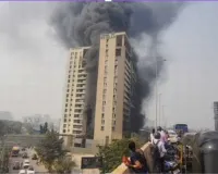 सूरत : सिटी लाइट में रूंगटा ऑस्ट्रिया बिल्डिंग के नीचे भीषण आग