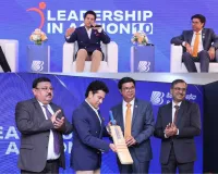 सूरत : बैंक ऑफ बड़ौदा का ‘लीडरशिप इन एक्शन’ कार्यक्रम, सचिन तेंदुलकर की मौजूदगी में उत्कृष्ट नेतृत्व का सम्मान