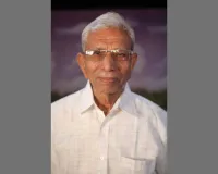 वडोदरा  : ज़िंदगी भर शिक्षा, अंतिम सांस तक इंसानियत: रिटायर्ड शिक्षक माधवलाल ठक्कर की प्रेरक उदाहरण