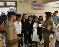 सूरत : फैमिली कोर्ट में सनसनीखेज वारदात, गुजारा भत्ता विवाद में पति ने पत्नी पर एसिड फेंका