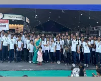 सूरत : श्री कृष्णाराज विद्यालय के विद्यार्थियों ने राष्ट्रीय पुस्तक मेला और फ्लावर शो का किया शैक्षणिक भ्रमण