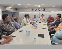 सूरत : मिडिल ईस्ट संकट से सूरत कपड़ा बाजार में हलचल, व्यापारियों में बढ़ी चिंता