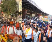 सूरत : सीएम भूपेंद्र पटेल का मेगा रोड शो, पाटीदार क्षेत्रों में भाजपा ने झोंकी पूरी ताकत