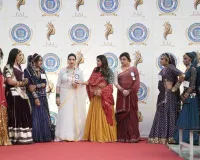 सूरत : नंदूबा इंग्लिश एकेडमी में किन्नर समुदाय के लिए ‘सम्मान अधिकार महोत्सव’ का भव्य आयोजन