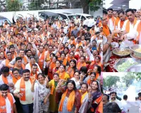 सूरत : पश्चिम बंगाल में भाजपा की जीत का जश्न, सूरत कामलम कार्यालय पर गूंजा विजय का शंखनाद