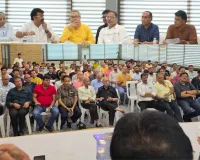 सूरत : एसएमए की 216वीं साप्ताहिक बैठक में व्यापारिक मंदी पर गहन चर्चा